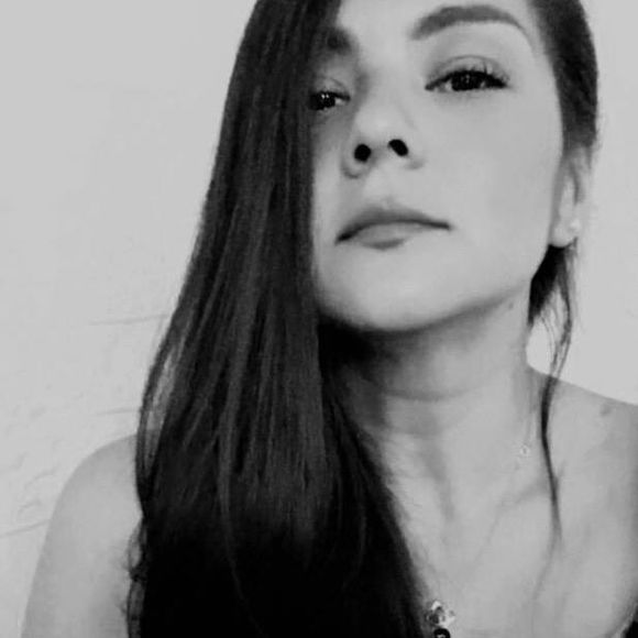 Meet your Posher, Gaby - Picture 1 of 1